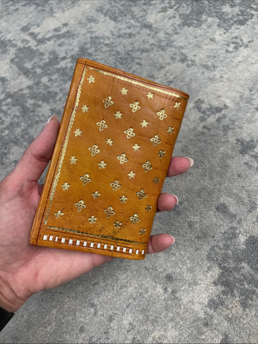 Vintage Leather Bifold 22 Carats Florentine Wallet Bohemian - Picture 2 of 12